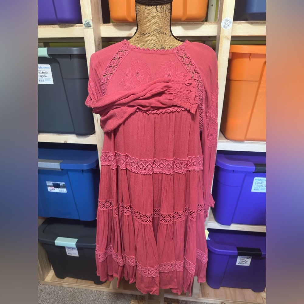 Free People Coral Lace Detail Women's Dress and slip - Picture 7 of 15